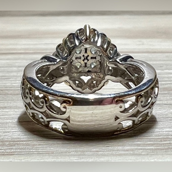 Gems En Vogue 0.34ctw Alexandrite Cocktail Ring, Size 5 - Picture 4 of 10